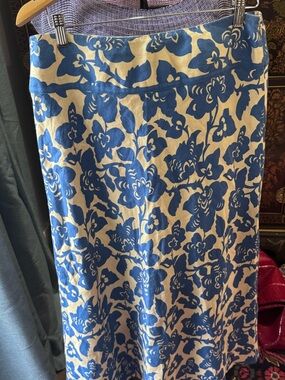 Boden Blue and Cream Floral Print Maxi Skirt